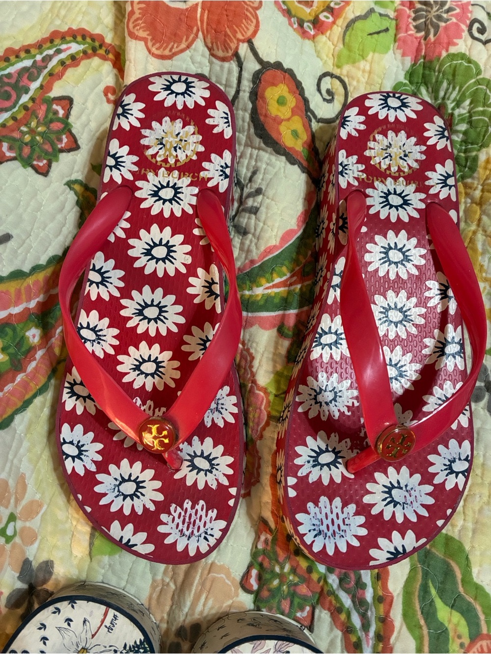 Tory Burrch Floral Logo Thong Sandals with Gold Medallion. 4 pair - Picture 4 of 4